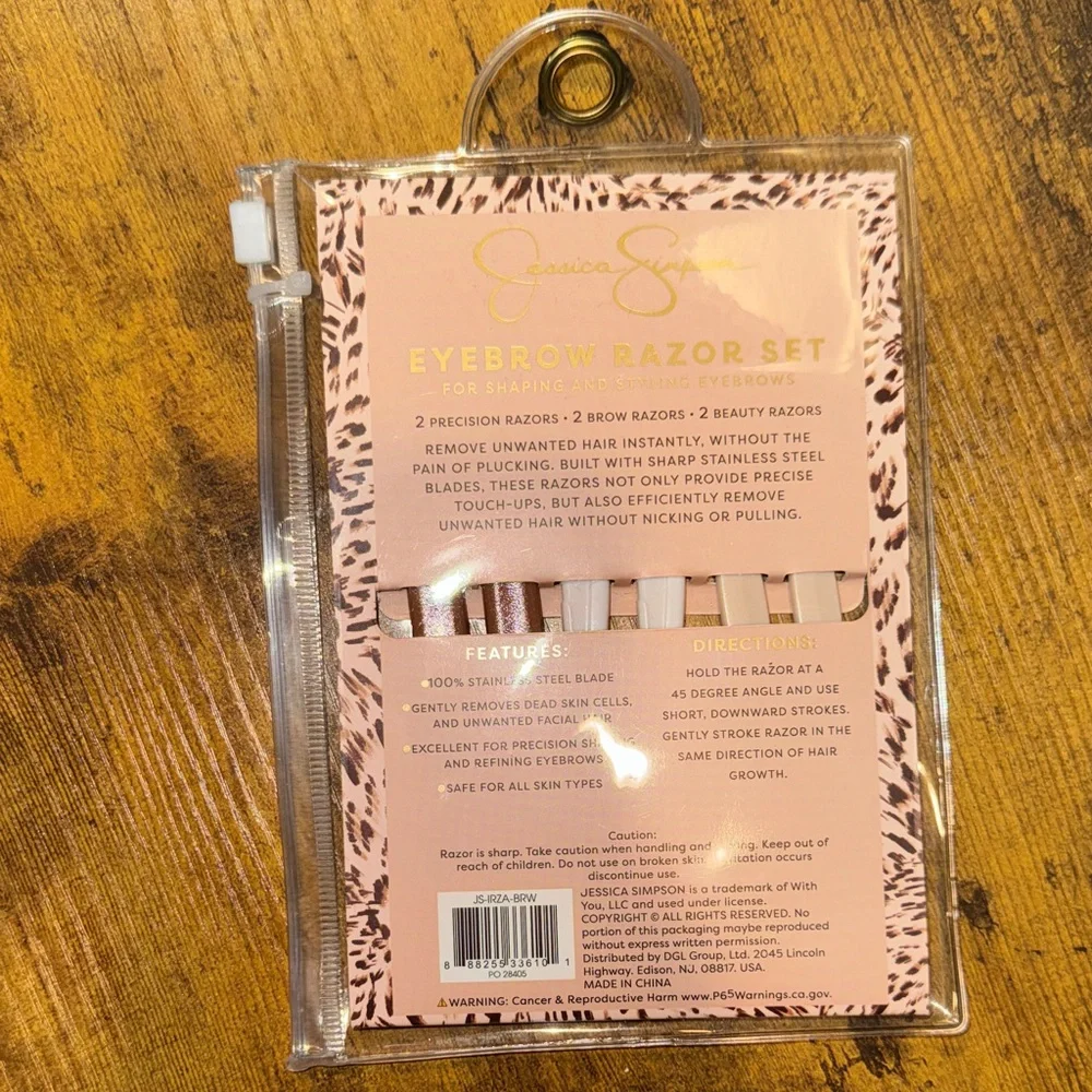 Jessica Simpson -NWT Eyebrow Razor Set – Blush, White & Brown